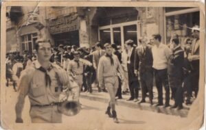 انا عازفا في الفرقة الموسيقية للفوج الثاني الكشفي 1969