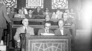 حفر الخط العربي في مدرج المجلس النيابي السوري حفر المرحوم فارس زيتون وولديه نقولا وجورج