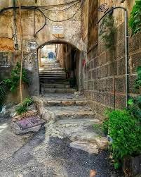 من تفرعات ساحة الدوامنة في دمشق القديمة