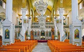 داخل الكاتدرائية المريمية