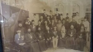 البطريرك غريغوريوس وبعض اكليروس وشخصيات المجلس الملي الدمشقي في استقبال القنصل الروسي العام في بيروت واركان القنصلية وكهنة روس