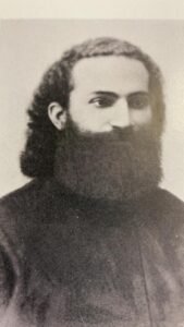 الخوري الكسندروس في دار البطريركية عام 1900