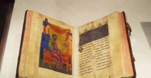 20 انجيلا منحولا لاتعترف بها الكنيسة