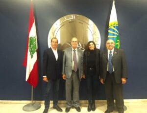 الاستاذ رولان خير الله الاول يمين الصورة ضمن وفد من مجلس ادارة الجمعية الثقافية الرومية في المؤتمر العالمي بجامعة البلمند