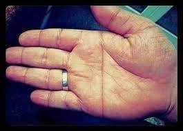 الزوهري وعلاقته بالجن والعلامات 7 الدالة عليه