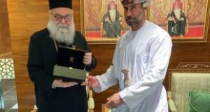 غبطته مع وزير الاوقاف العماني