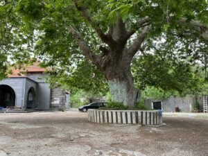 بلدة المقعبرة ودير القديس ضومط