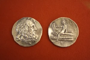 أنتيغونس، فُضية تترادراخما من مقدونيا