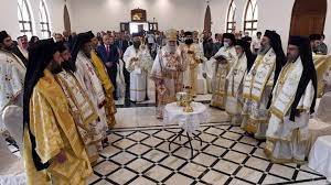 غبطته مترئسا القداس الالهي وتكريس الكنيسة والمطارنة والكهنة والشمامسة المشاركين