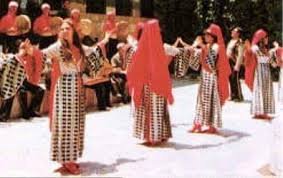 رقص السماح و صراع سياسي تحت قبة البرلمان بشأن طالبات دوحة الأدب !