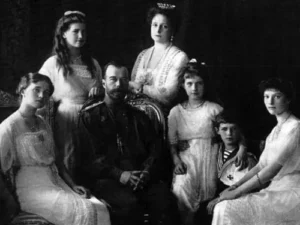 الامبراطور وعائلته