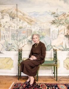 السيدة ايفون سرسق توفيت في قصرها بانفجار المرفأ