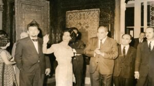 الليدي ايفون سرسق