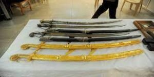 التكفيت تطعيم المعدن بالمعدن