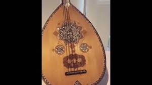 عود دمشقي فاخر صناعة "عبده النحات" في متحف حيدر علييف في أذربيجان