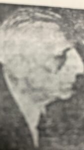 بندلايمون كوتسوذونتوس الناجي الوحيد طفلا من مذبحة اليونانيين في تشيشينيا كيليكيا ولجوئه الى دمشق وعاش فيها الى وفاته شيخا طاعنا في السن