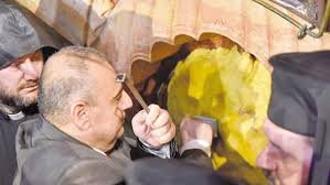 عائلة مسلمة تتوارث مفتاح كنيسة القيامة