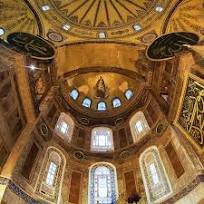 الايقونات الجدارية والسقفية