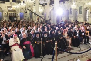 بالله يا انطاكية المتروبوليت دامسكينوس منصور والمتروبوليت جورج ابو زخم والوكيل البطريركي افرام معلولي والمعاون البطريركي المطران موسى الخوري ومطارنة الكنائس بدمشق والضيوف الرسميين
