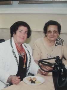 امي روزيت وخالتي الكبرى اراكسي رحمهما الله