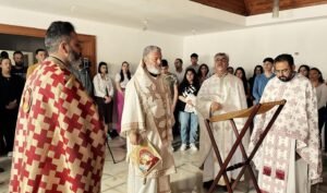 القداس الاول في الدير