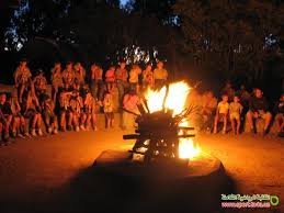 حفلات السمر ونار المخيم