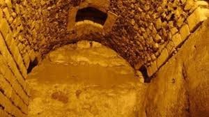 بالصور.. قصص مرعبة عن سجن الدم وسراديب قلعة حلب