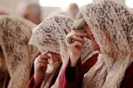 غطاء الرأس عند المرأة في الخدم الالهية