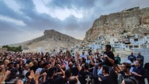 البدء باحتفالات عيد رفع الصليب