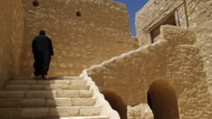 العيشة الديرية