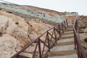 الطريق الى مقام الاربعين