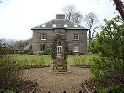 القصر الذي نشأت فيه في لندن