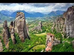 الأديرة المهجورة في متيورا اليونان (الأديرة المعلقة)