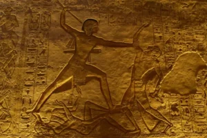 نقش يظهر الملك رعمسيس الثاني في أحد حملاته العسكرية على جدران معبد أبو سمبل