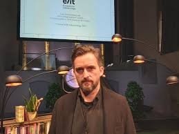 رياض سطوف الفرنسي السوري يفوز بجائزة “الكوميكس”الكبرى