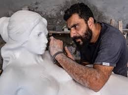 النَّحَّات السُّوري إلياس نعمان