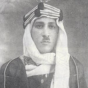 خير الدين باللباس العربي