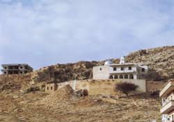 صورة قديمة تعود الى 1905 عندما جعل مطران سلفطياس جرمانوس شحادة الدير مقرا مطرانيا له