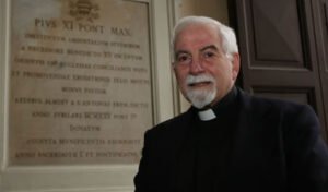 الاب سمير خليل اليسوعي