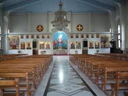 داخل كنيسة النبي الياس الارثوذكسية في قطنا