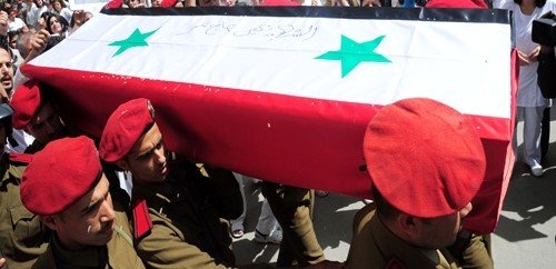 أعجبتني وادمت قلبي وادمعت عيناي