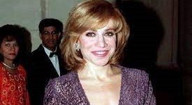 الحقائق المخفية وراء ابتسامات النفاق