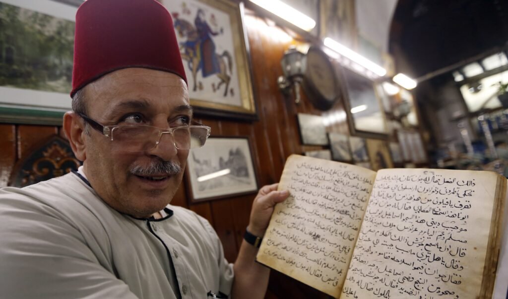 حكواتي من مقاهي الشام القديمة
