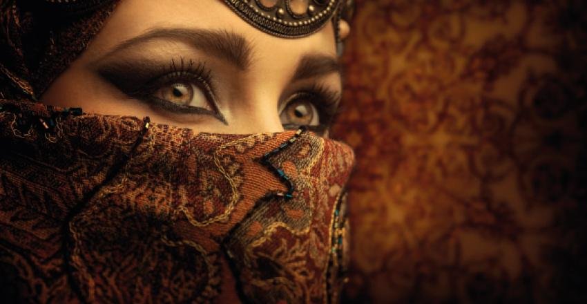 القصيدة اليتيمة